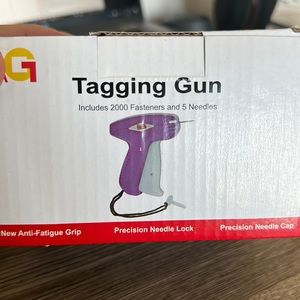 Tagging gun for clothes